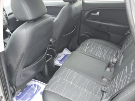 Kia Venga 1.6i--navi--automat, снимка 10