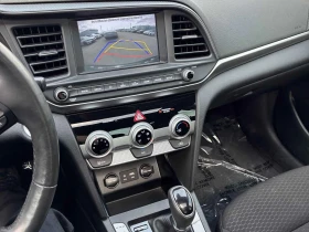 Hyundai Elantra * Preferred w/Sun & Safety Package IVT * ПОДГРЕВ* , снимка 9