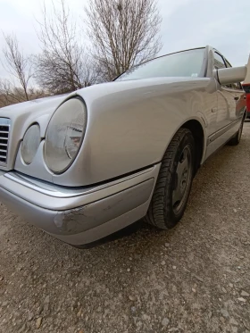 Mercedes-Benz E 250 TD - 2100 € / 4107.24 лв. - 90270274 5