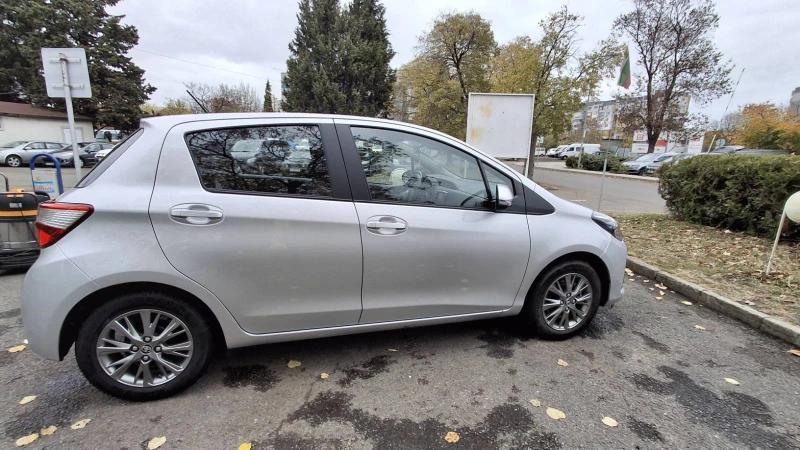 Toyota Yaris, снимка 3 - Автомобили и джипове - 48375954