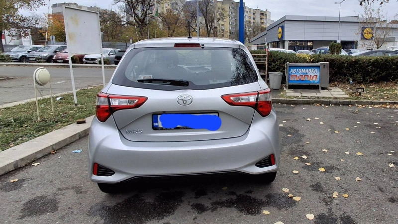 Toyota Yaris, снимка 8 - Автомобили и джипове - 48375954