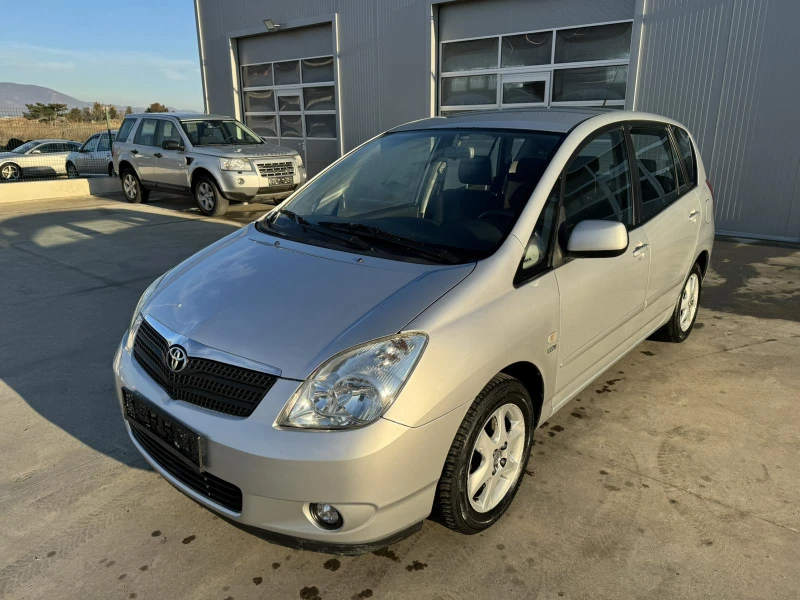 Toyota Corolla verso 110ps* Партроник* Климатроник* , снимка 1 - Автомобили и джипове - 48520286