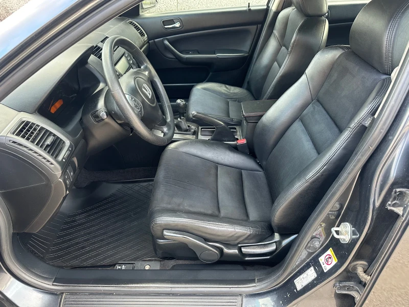 Honda Accord 2.0VTEC//FACELIFT//SPAIN/БЕЗ РЪЖДИ, снимка 9 - Автомобили и джипове - 48731610