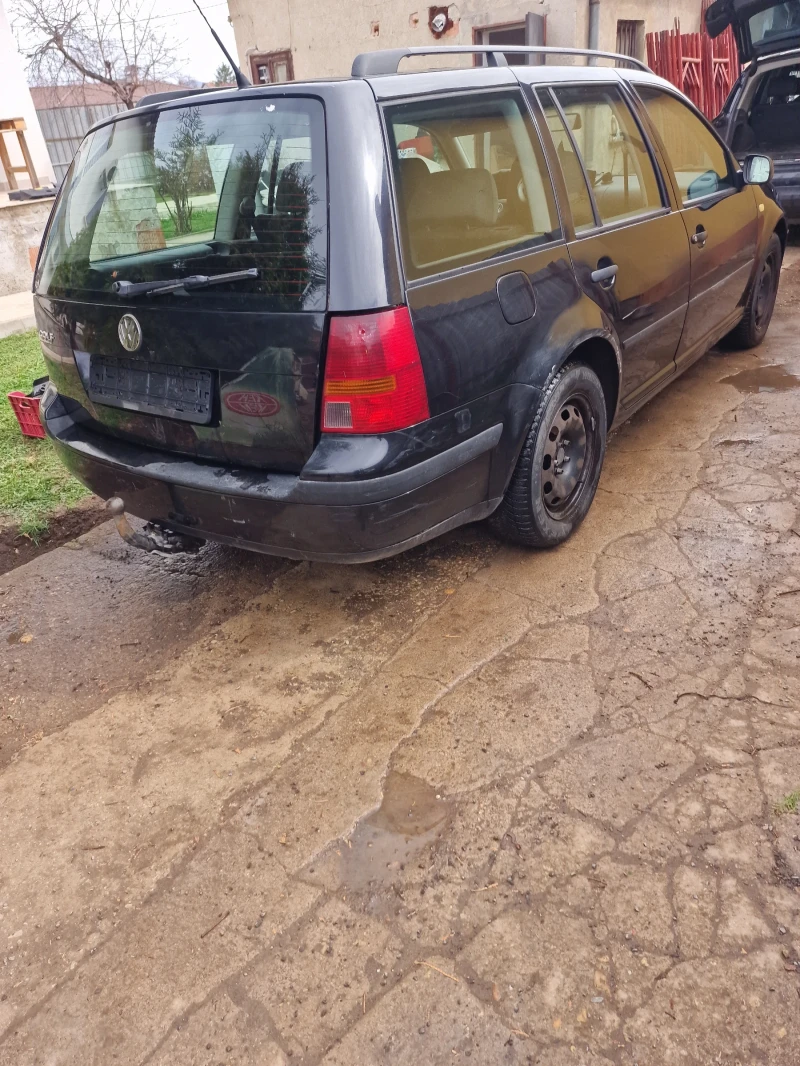 VW Golf 1.6, снимка 4 - Автомобили и джипове - 49504784