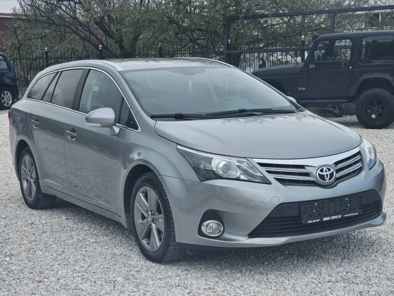 Toyota Avensis 2.0 D-4D/НАВИ/КОЖА, снимка 8 - Автомобили и джипове - 49818530