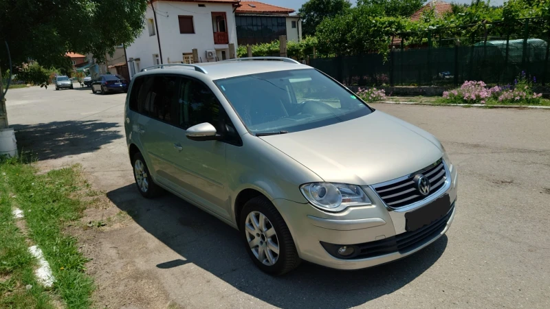 VW Touran 1, 4 TSI, Бензин/Метан (заводски), снимка 6 - Автомобили и джипове - 51623084