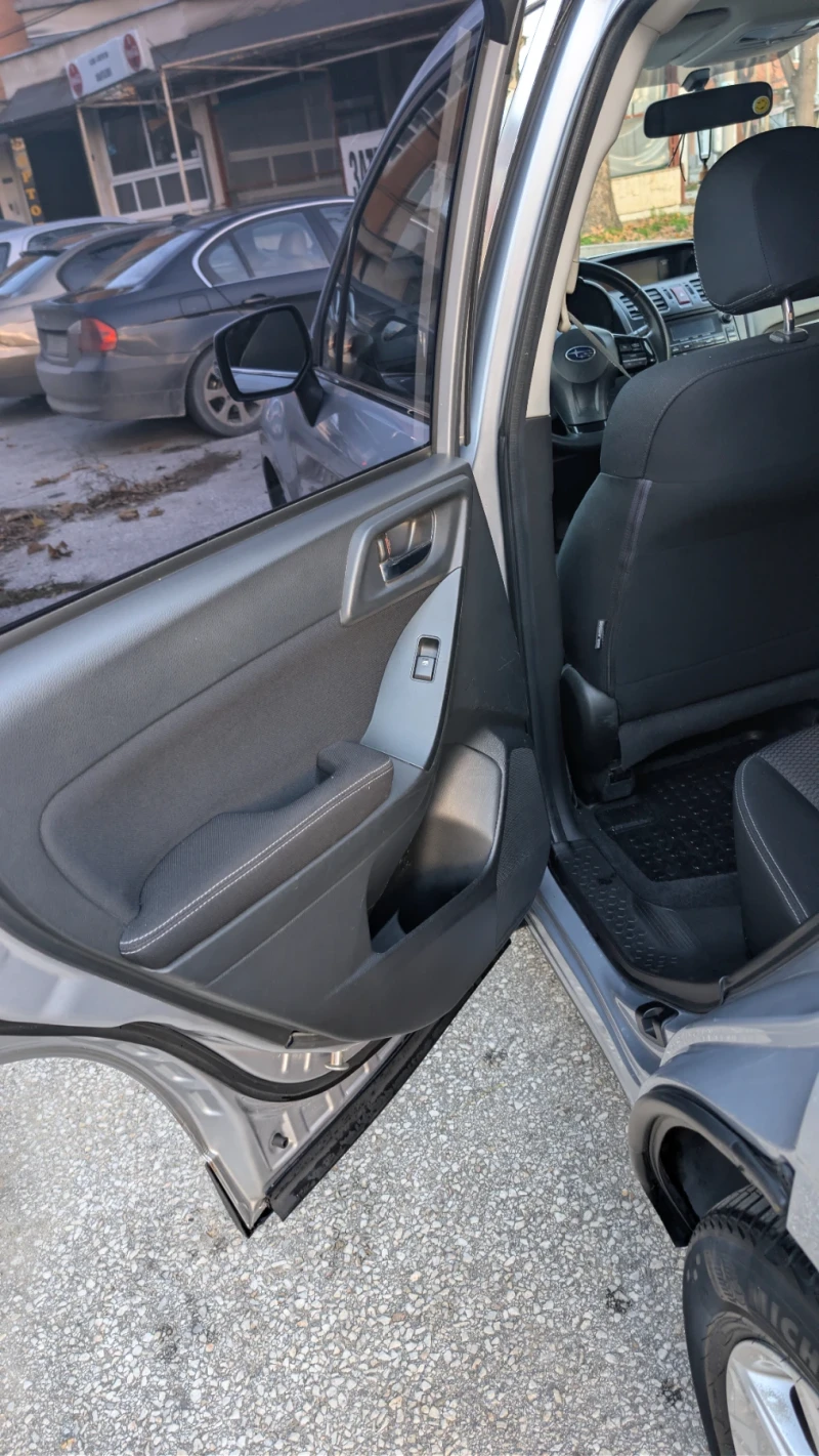 Subaru Forester, снимка 7 - Автомобили и джипове - 52623330