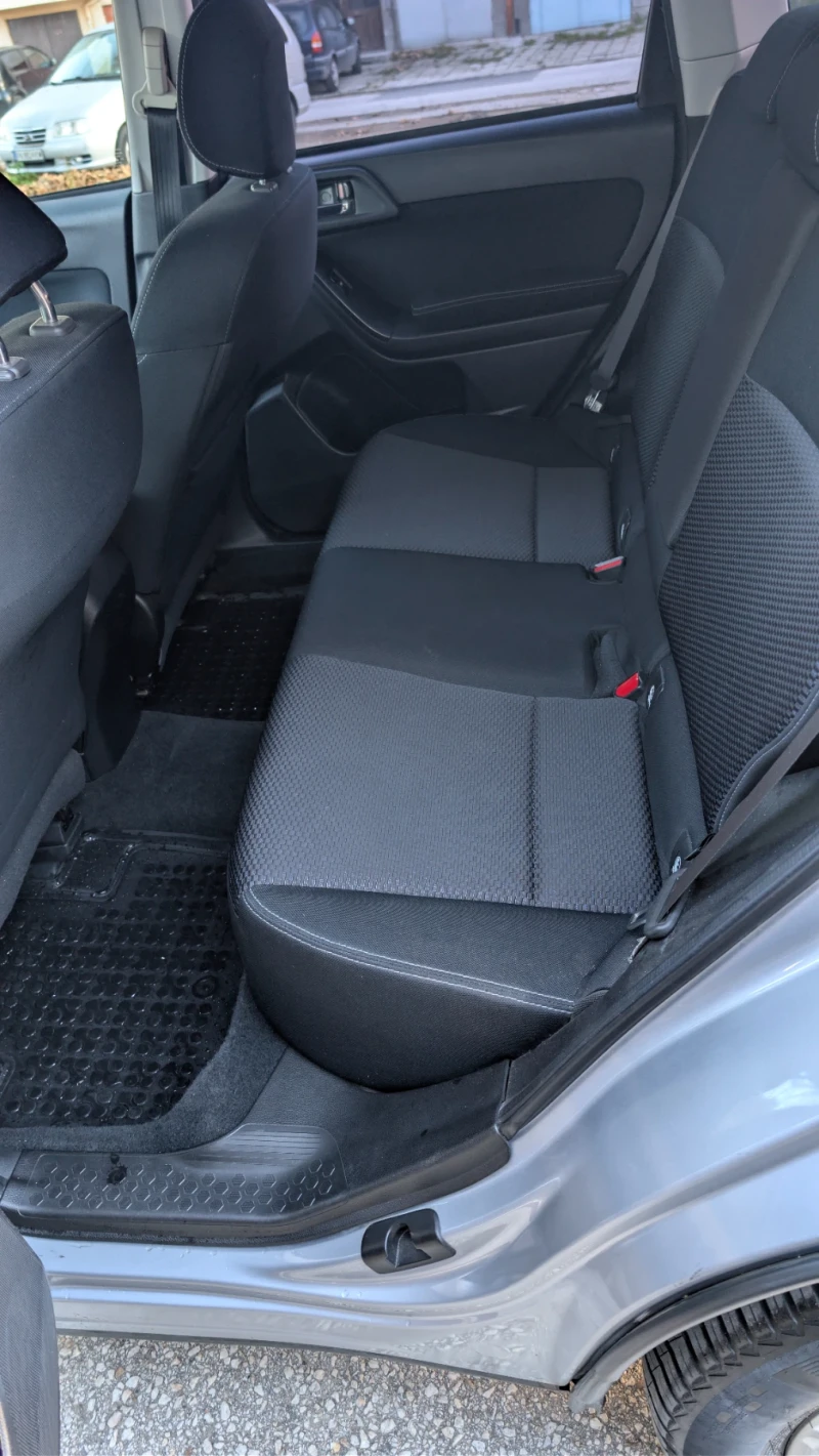 Subaru Forester, снимка 9 - Автомобили и джипове - 52623330