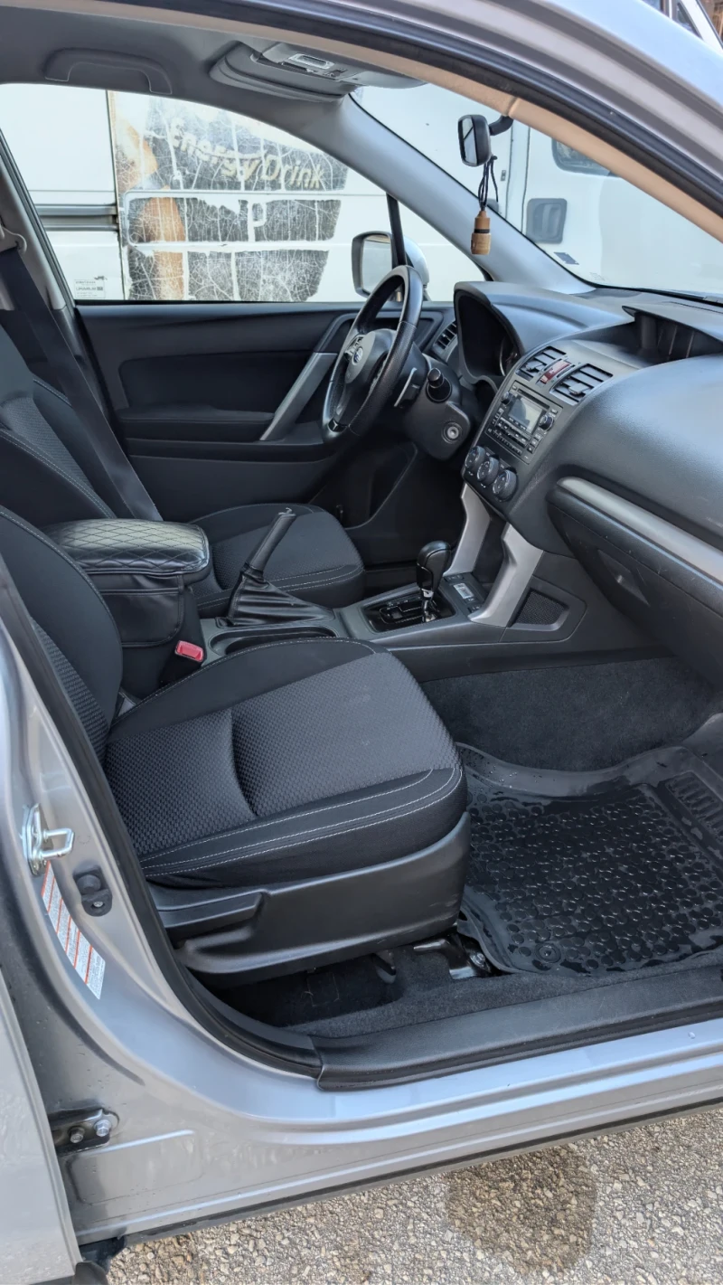 Subaru Forester, снимка 4 - Автомобили и джипове - 52623330