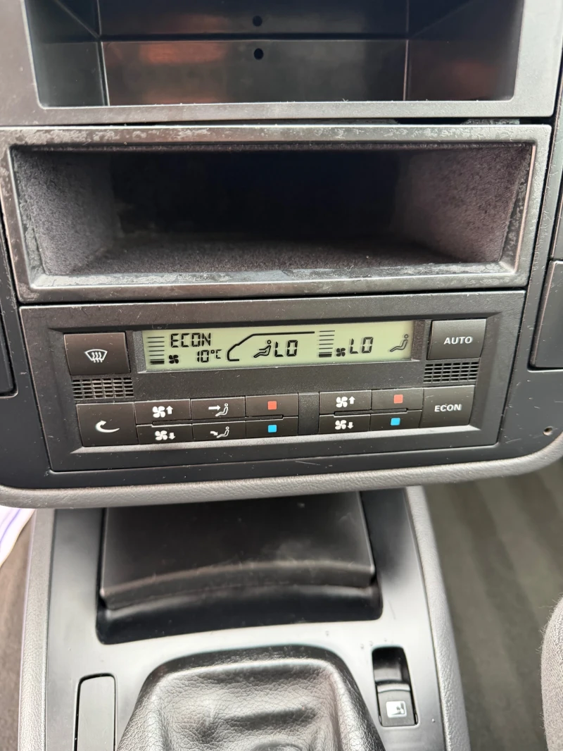 VW Sharan * 1.9TDI* TOP* 6+ 1* , снимка 15 - Автомобили и джипове - 52875099