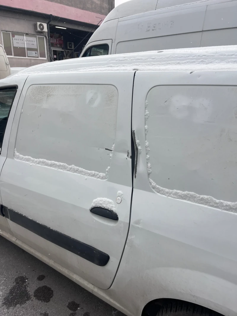 Dacia Logan, снимка 3 - Автомобили и джипове - 53152610