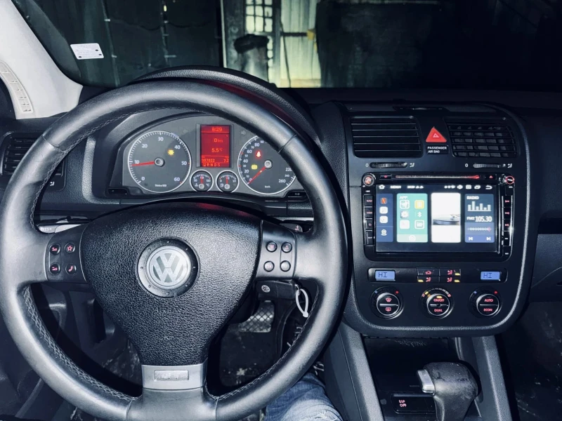 VW Golf, снимка 5 - Автомобили и джипове - 53471900