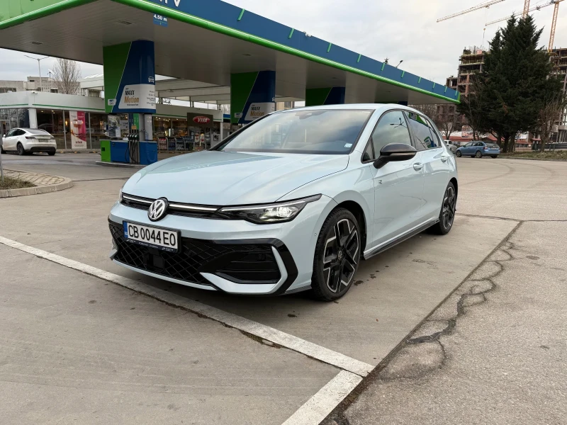 VW Golf 2.0TDI R-LINE PLUS/DSG/150/ГАРАНЦИЯ, снимка 2 - Автомобили и джипове - 53541849