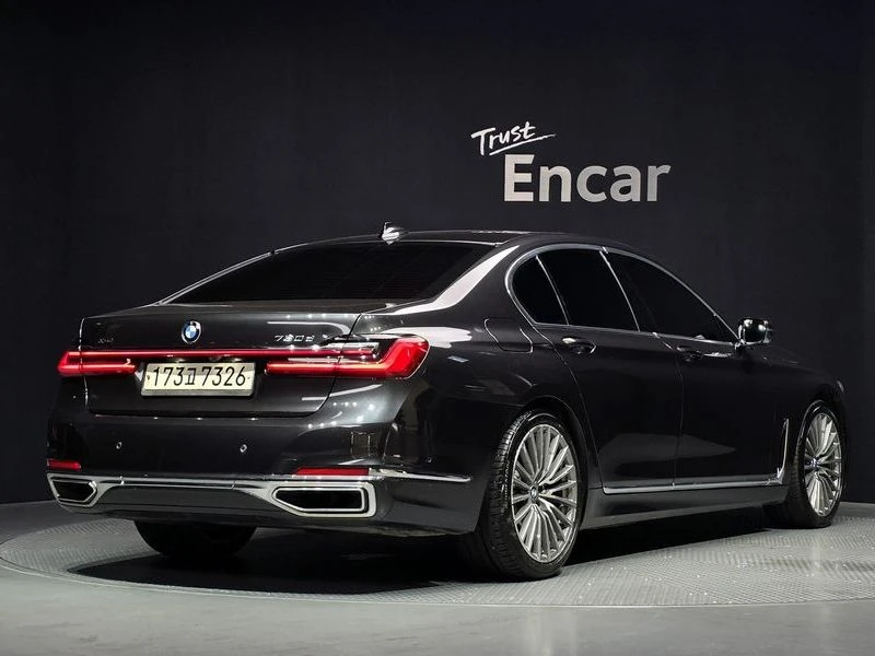 BMW 730 730D xDrive Design Pure Excellence Крайна Цена, снимка 2 - Автомобили и джипове - 55963896