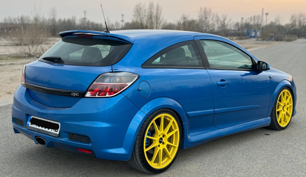 Opel Astra OPC CH - изображение 4