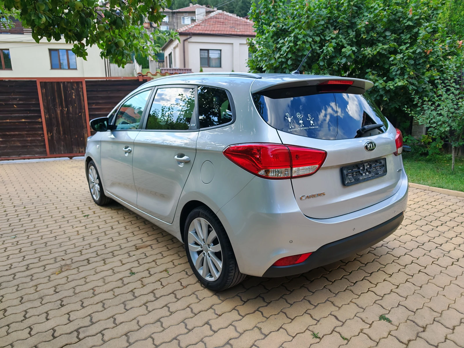 Kia Carens 1.7CRDI-Камера - изображение 6