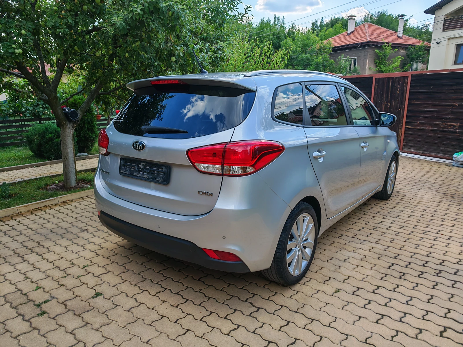Kia Carens 1.7CRDI-Камера - изображение 4