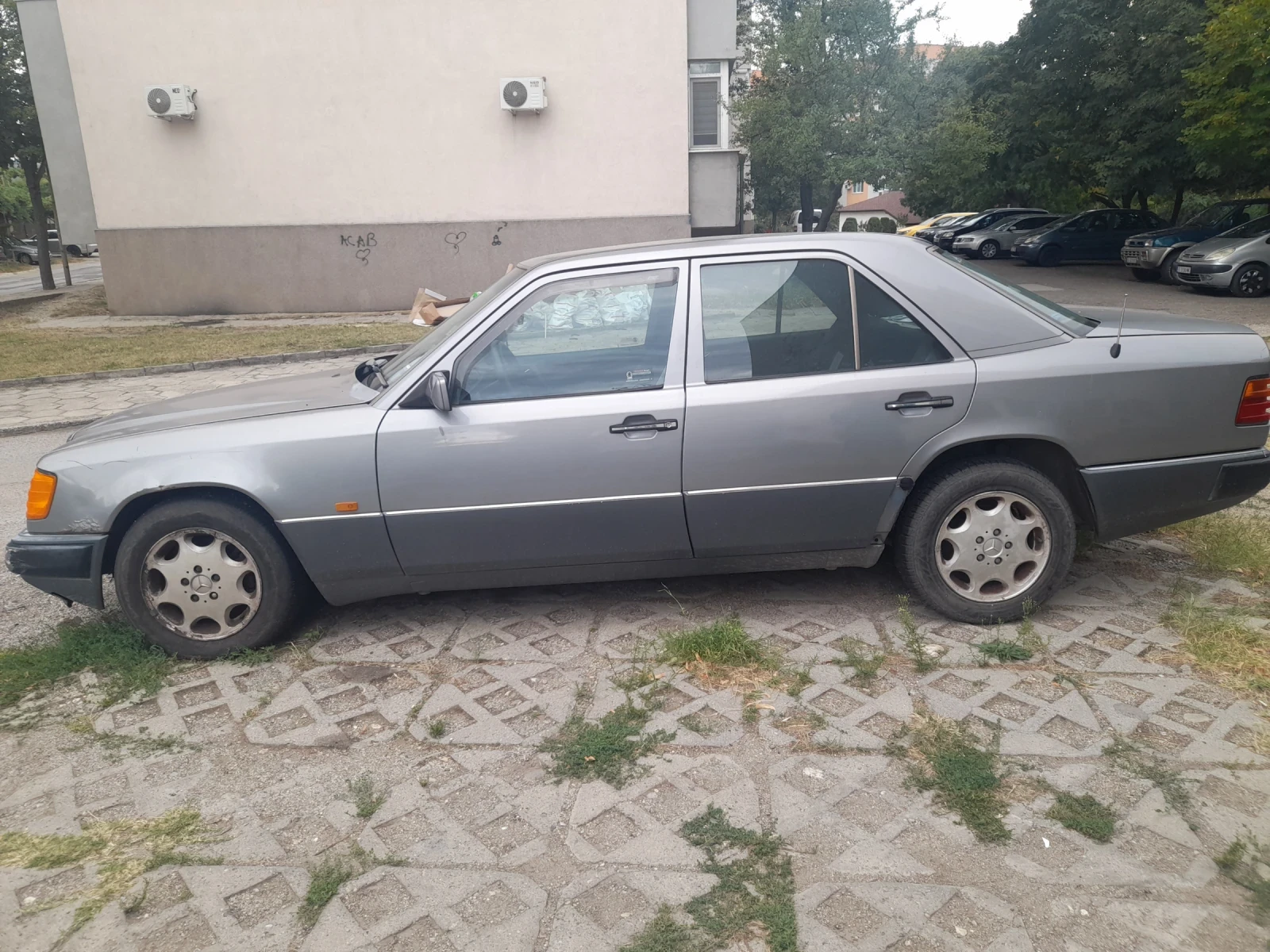 Mercedes-Benz 124 2.0 газ бензин - изображение 3