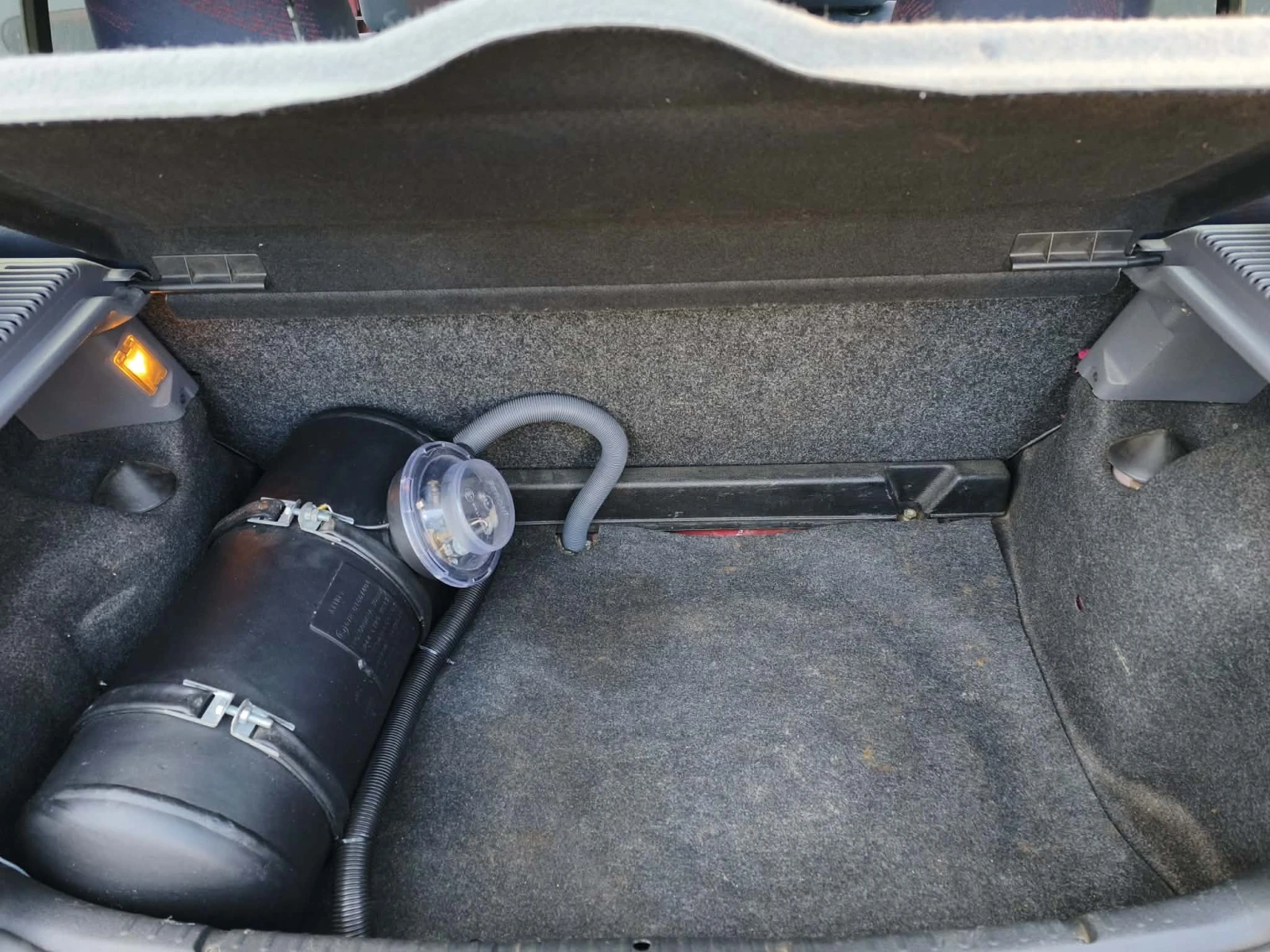 Renault Clio 1.4i - изображение 10