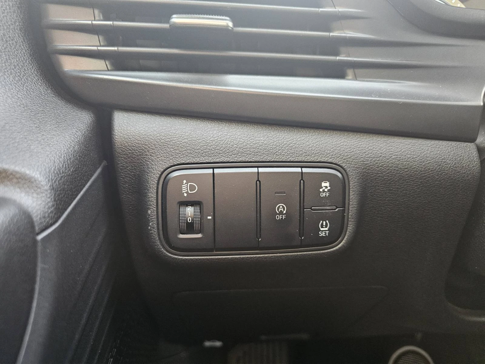 Hyundai I20 1.0 TCe 100 EDC - изображение 10