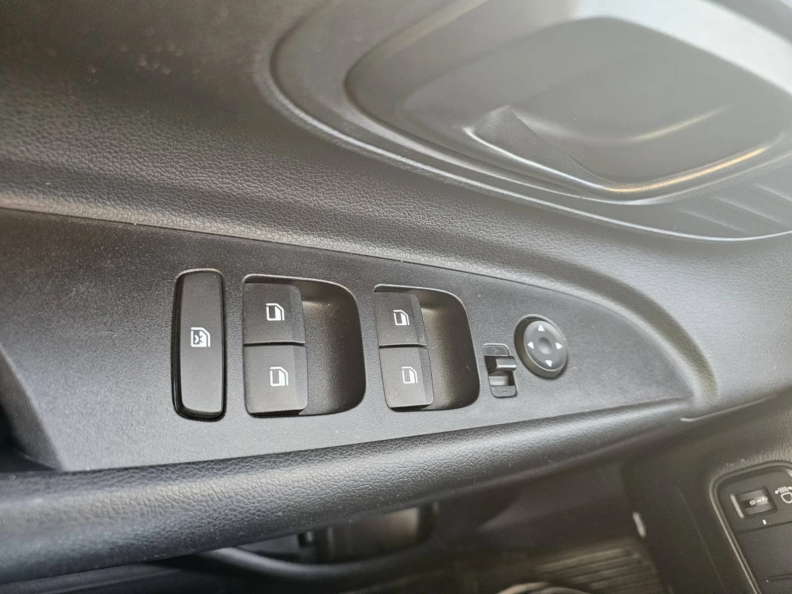 Hyundai I20 1.0 TCe 100 EDC | Mobile.bg � ����������� 11