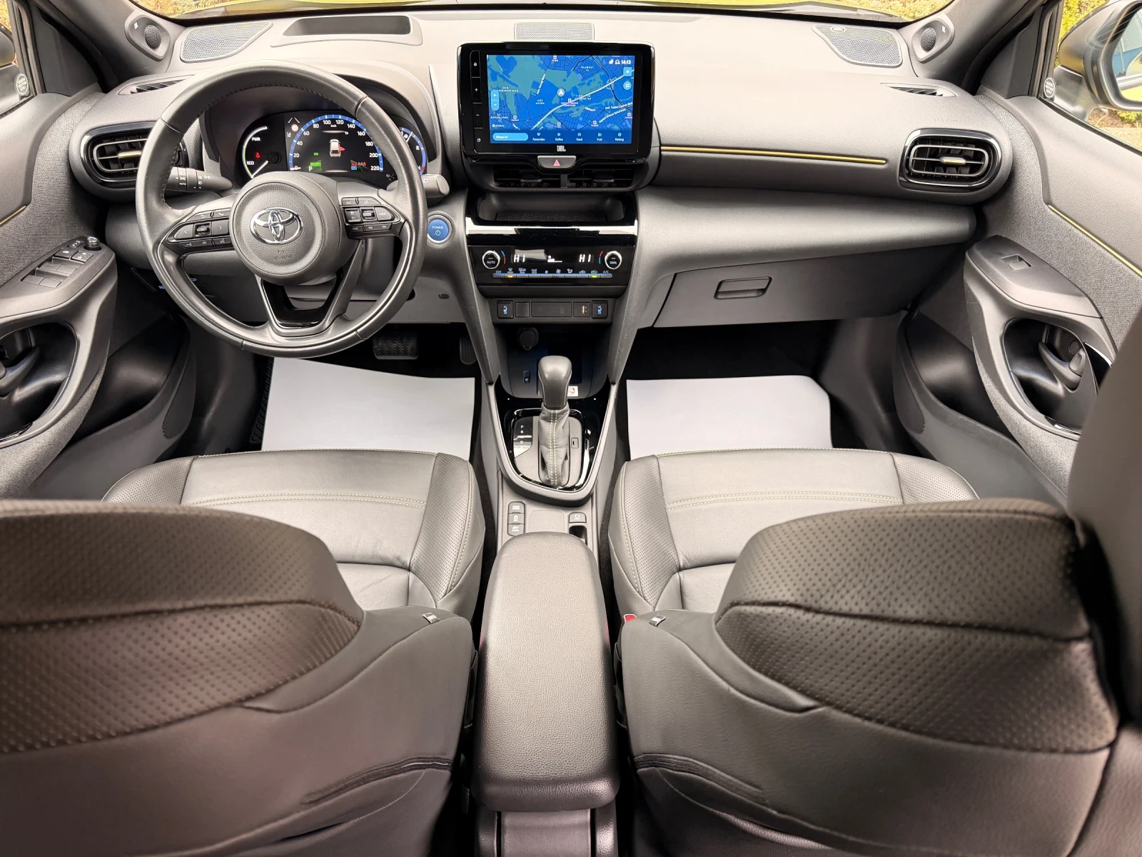 Toyota Yaris Cross 1.5HYBRID-����-LED-�YLESS-JBL-�������-FULL-������! | Mobile.bg � ����������� 14