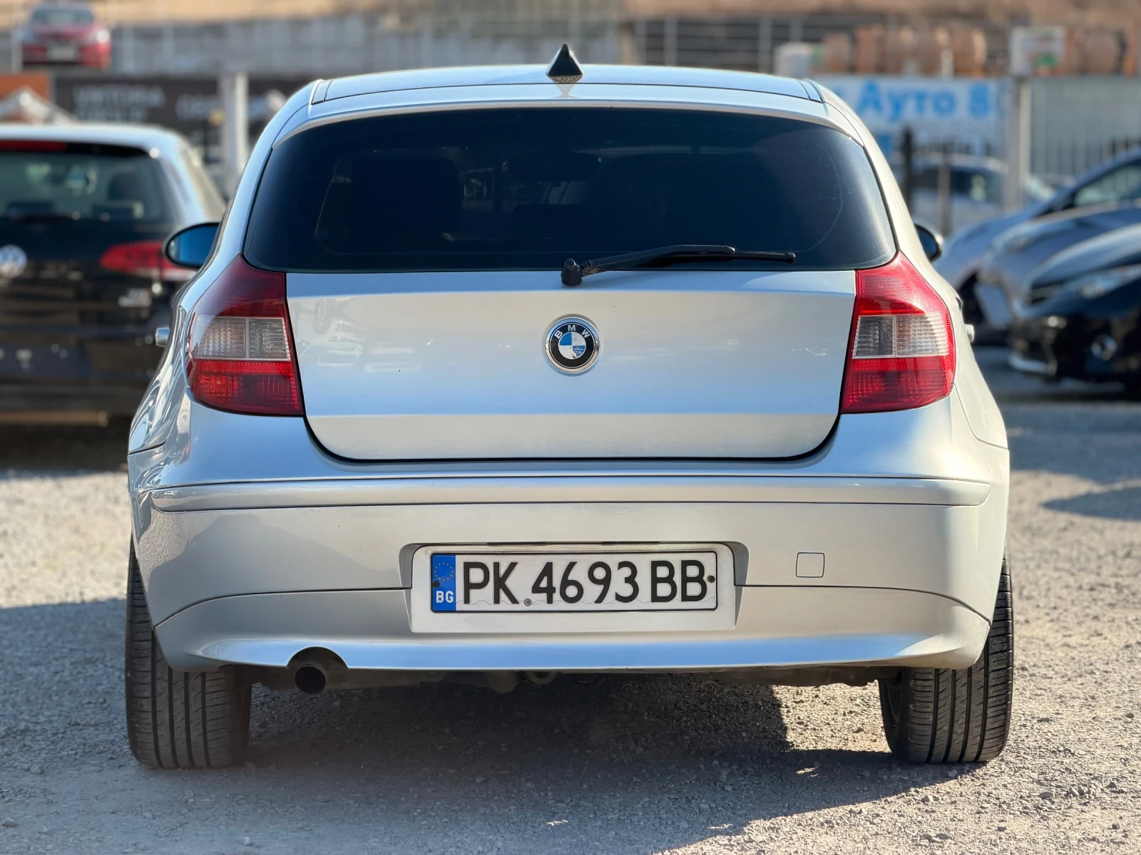 BMW 118 2.0D 122kc, снимка 5 - Автомобили и джипове - 53827749