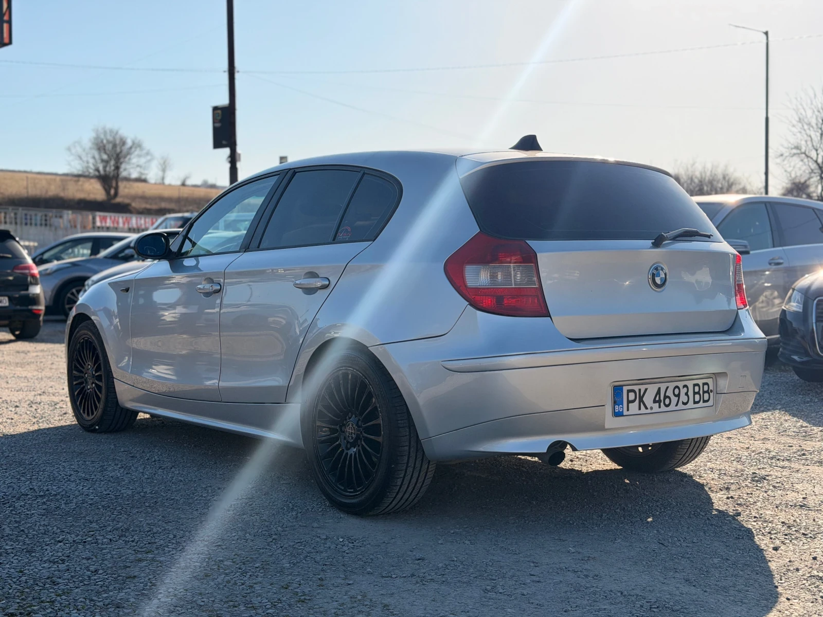 BMW 118 2.0D 122kc, снимка 4 - Автомобили и джипове - 53827749