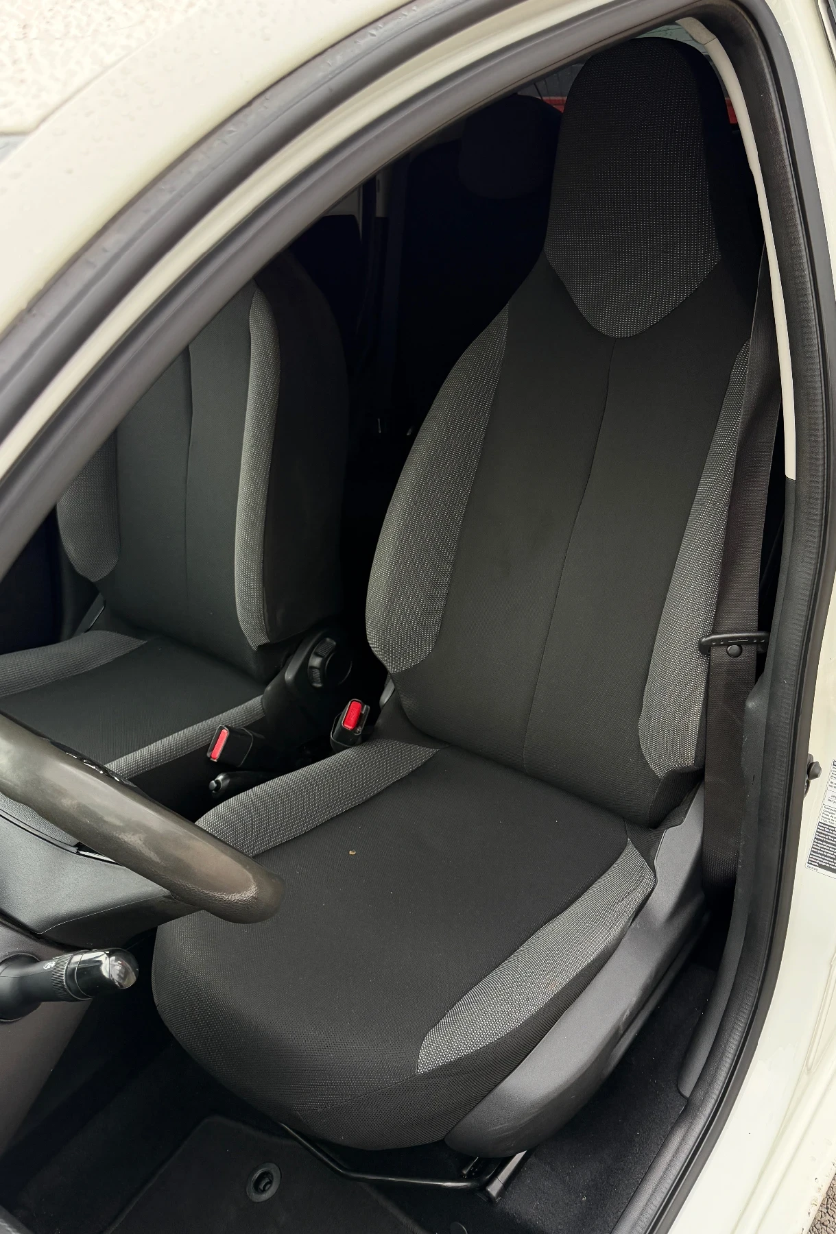 Toyota Aygo 1.0 VVTI, снимка 9 - Автомобили и джипове - 53961300