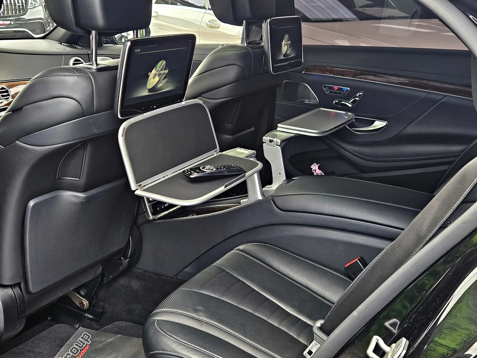 Mercedes-Benz S 500 L/AMG/4M/TVx3/DISTR/PANO/ВАКУУМ/ОБДУХ/МАСАЖ/LIZING, снимка 15 - Автомобили и джипове - 54036671