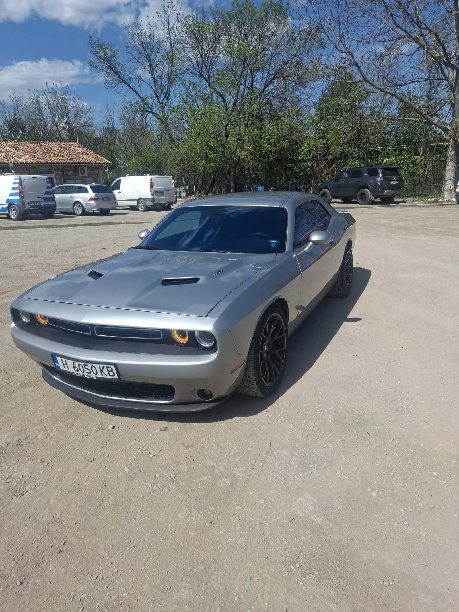 Dodge Challenger 5.7 HEMI, снимка 2 - Автомобили и джипове - 54095934