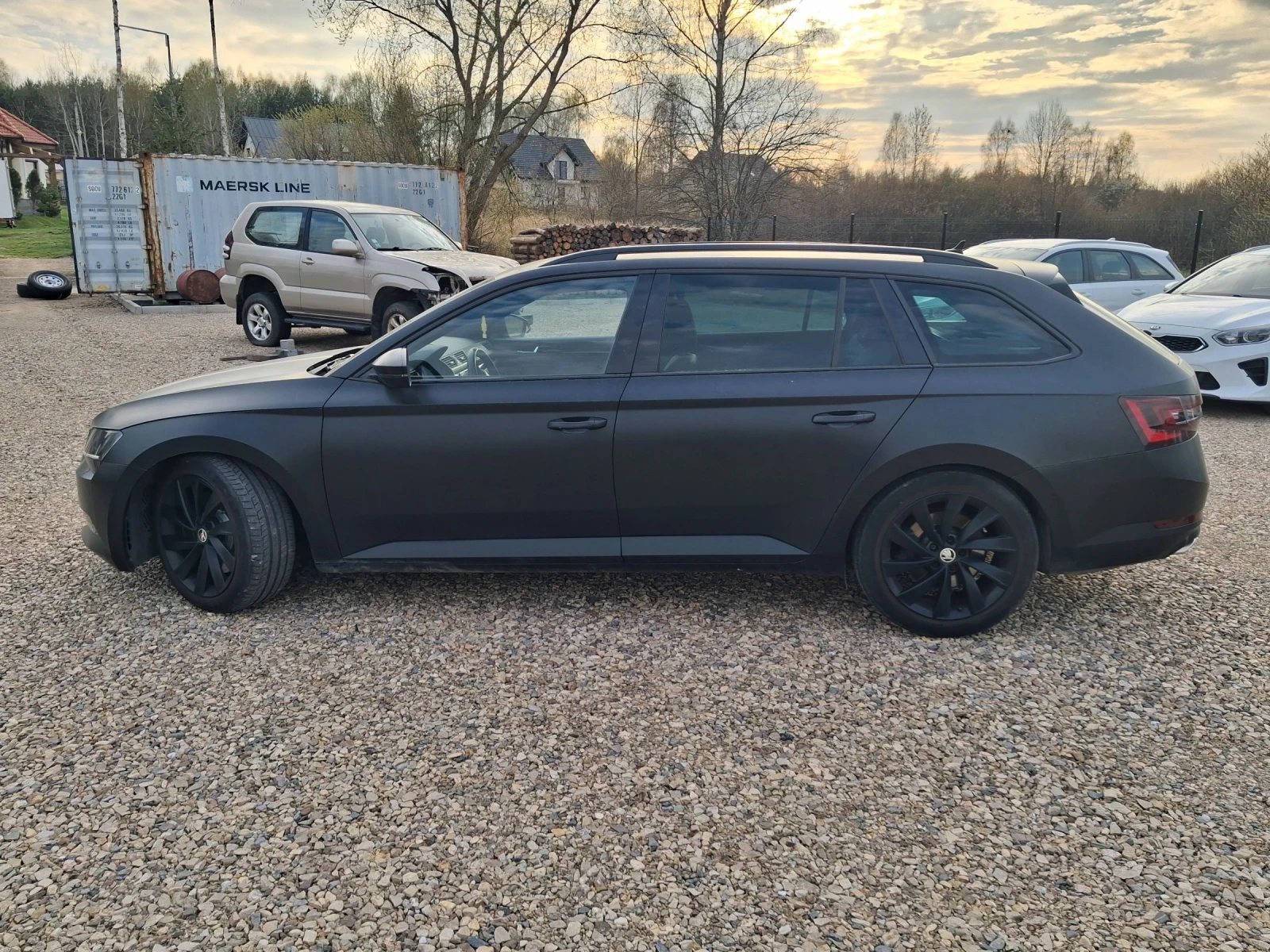 Skoda Superb 2.0, 280 к.с. бензин, автоматик, 4х4, черен мат, снимка 7 - Автомобили и джипове - 54360016