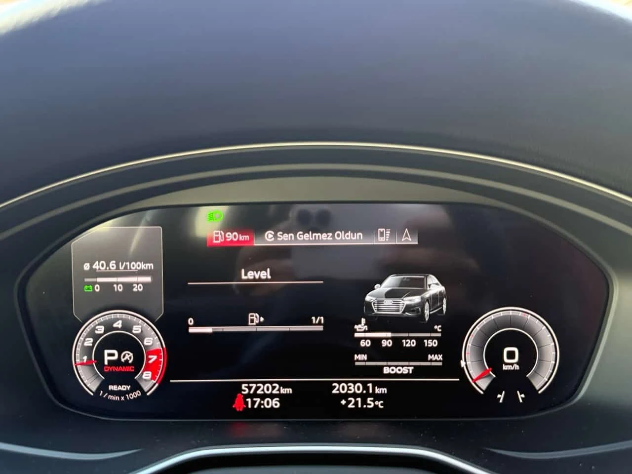 Audi S4 * Progressiv * ДИСТРОНИК * 360 * ПОДГРЕВ * CARPLAY, снимка 8 - Автомобили и джипове - 54418085