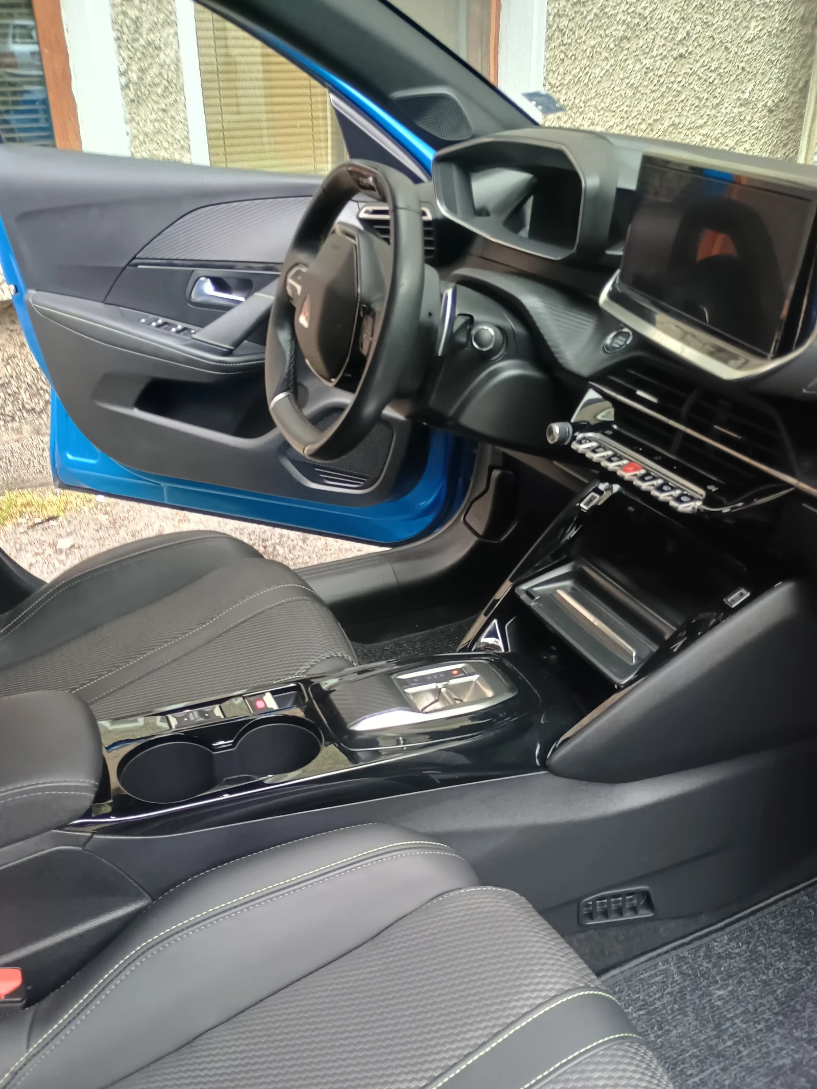 Peugeot 208 GT