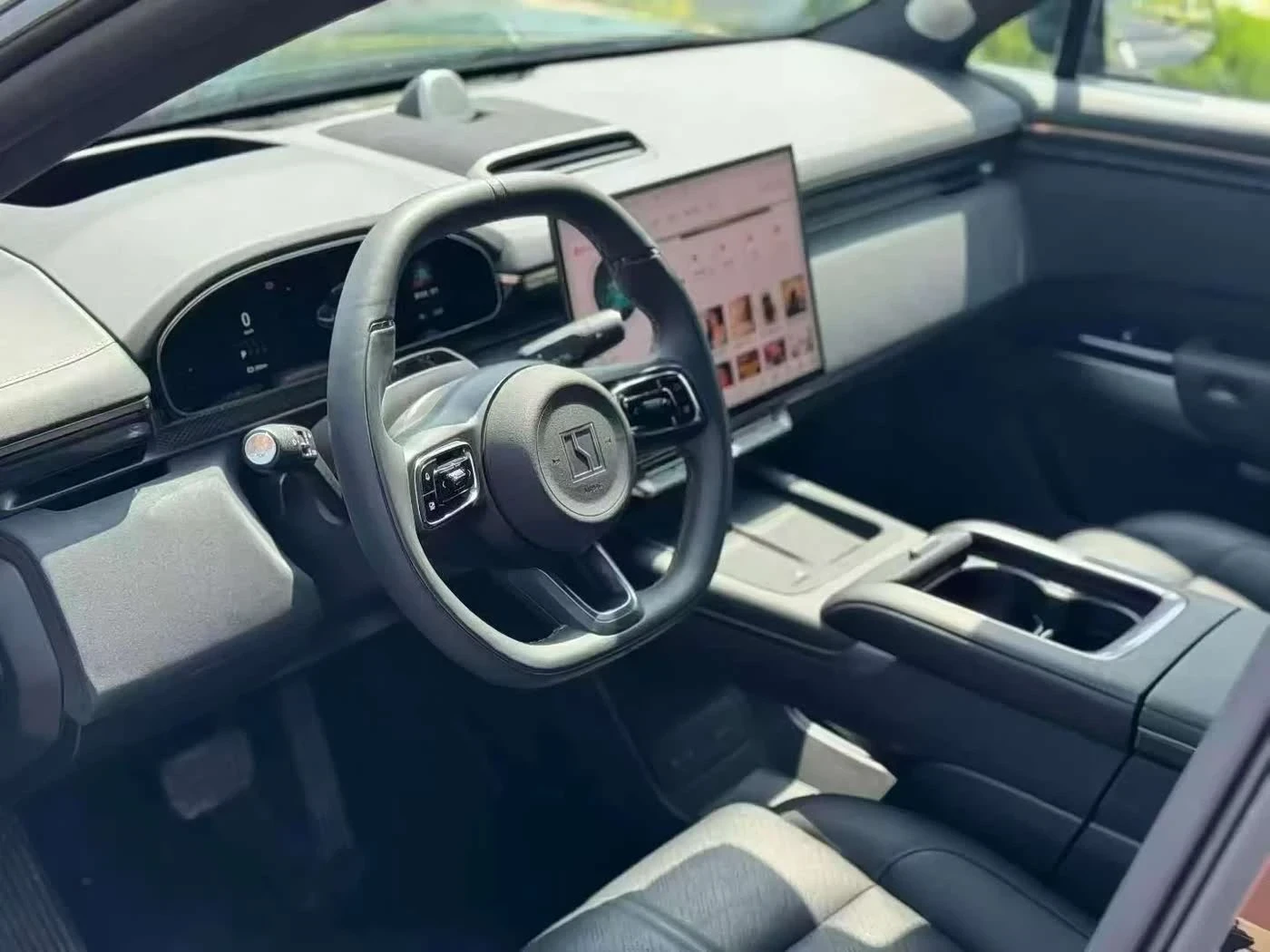 Zeekr 7X Intelligent Driving Edition 780 km autogeorge.com, снимка 8 - Автомобили и джипове - 54566498