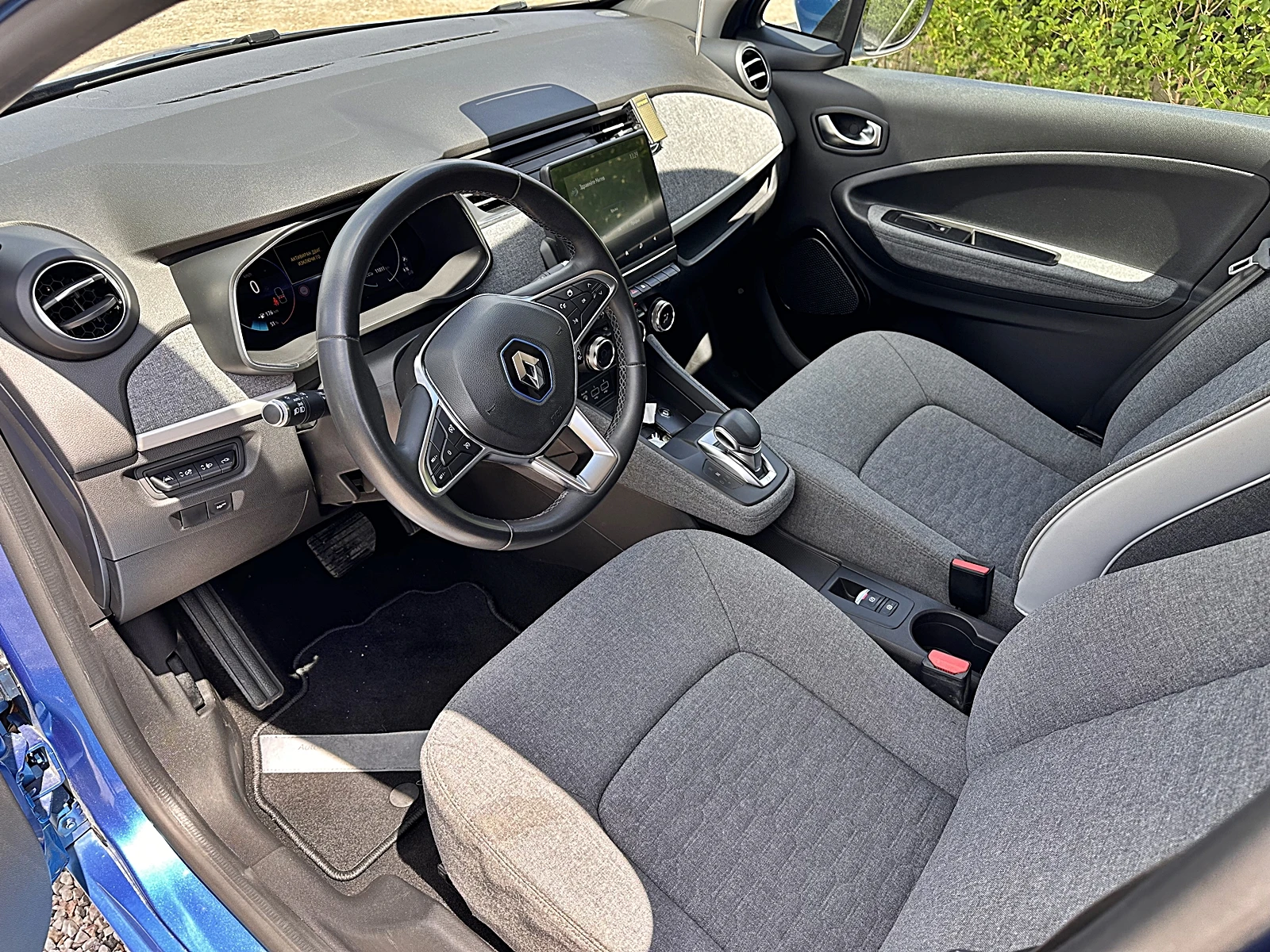 Renault Zoe 52KW!!!, снимка 9 - Автомобили и джипове - 54672723