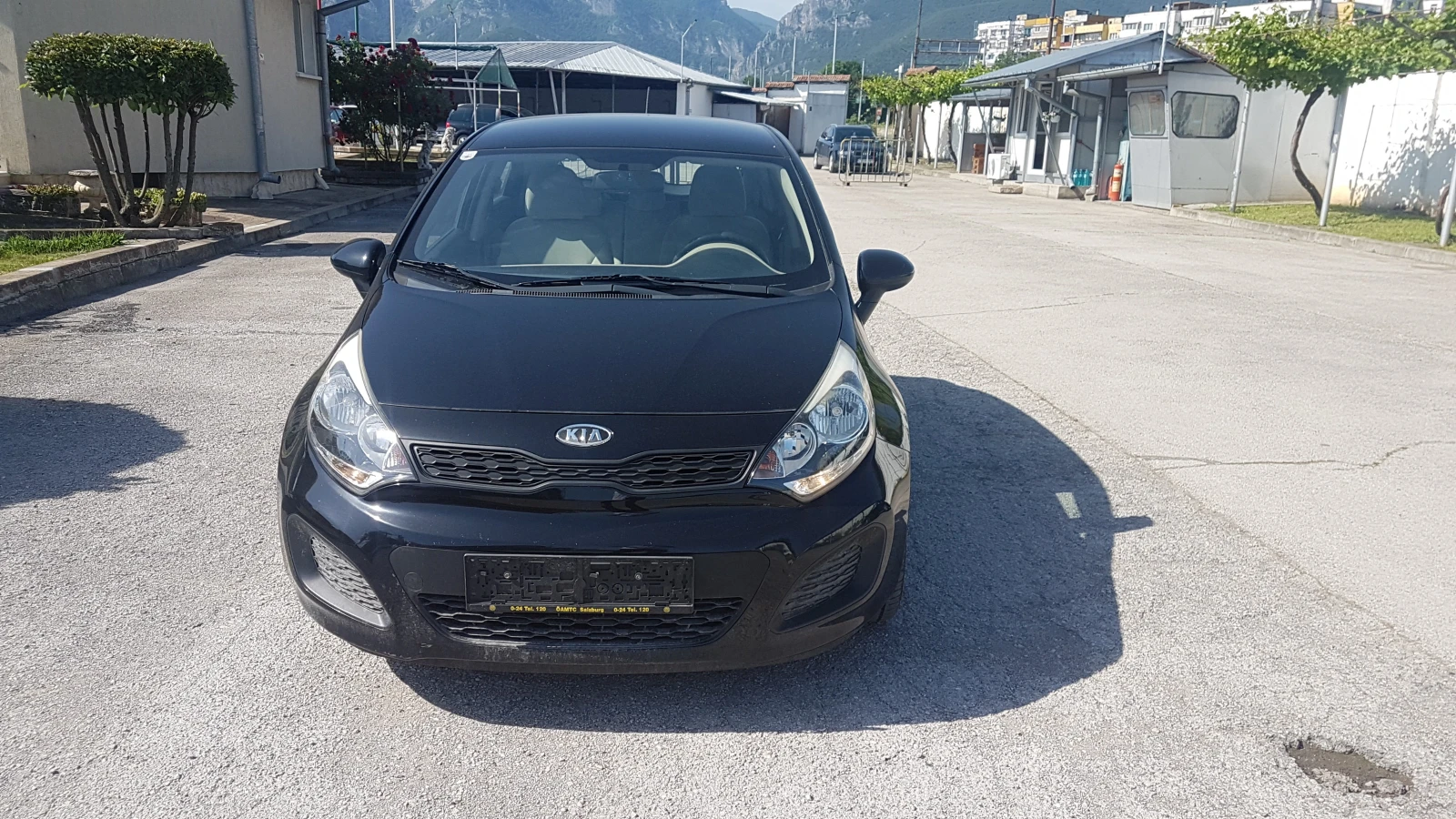 Kia Rio 1.2i 70кс, снимка 3 - Автомобили и джипове - 54700959