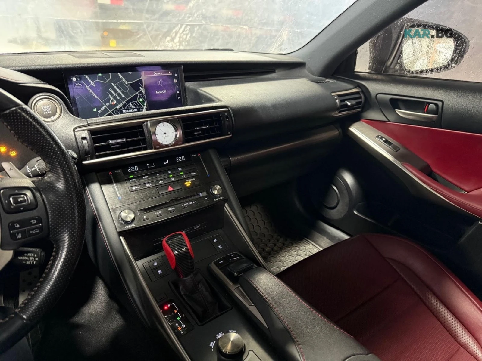 Lexus IS 300 F-Sport * АвтоКредит* (ЦЕНА ДО БГ), снимка 13 - Автомобили и джипове - 54881827