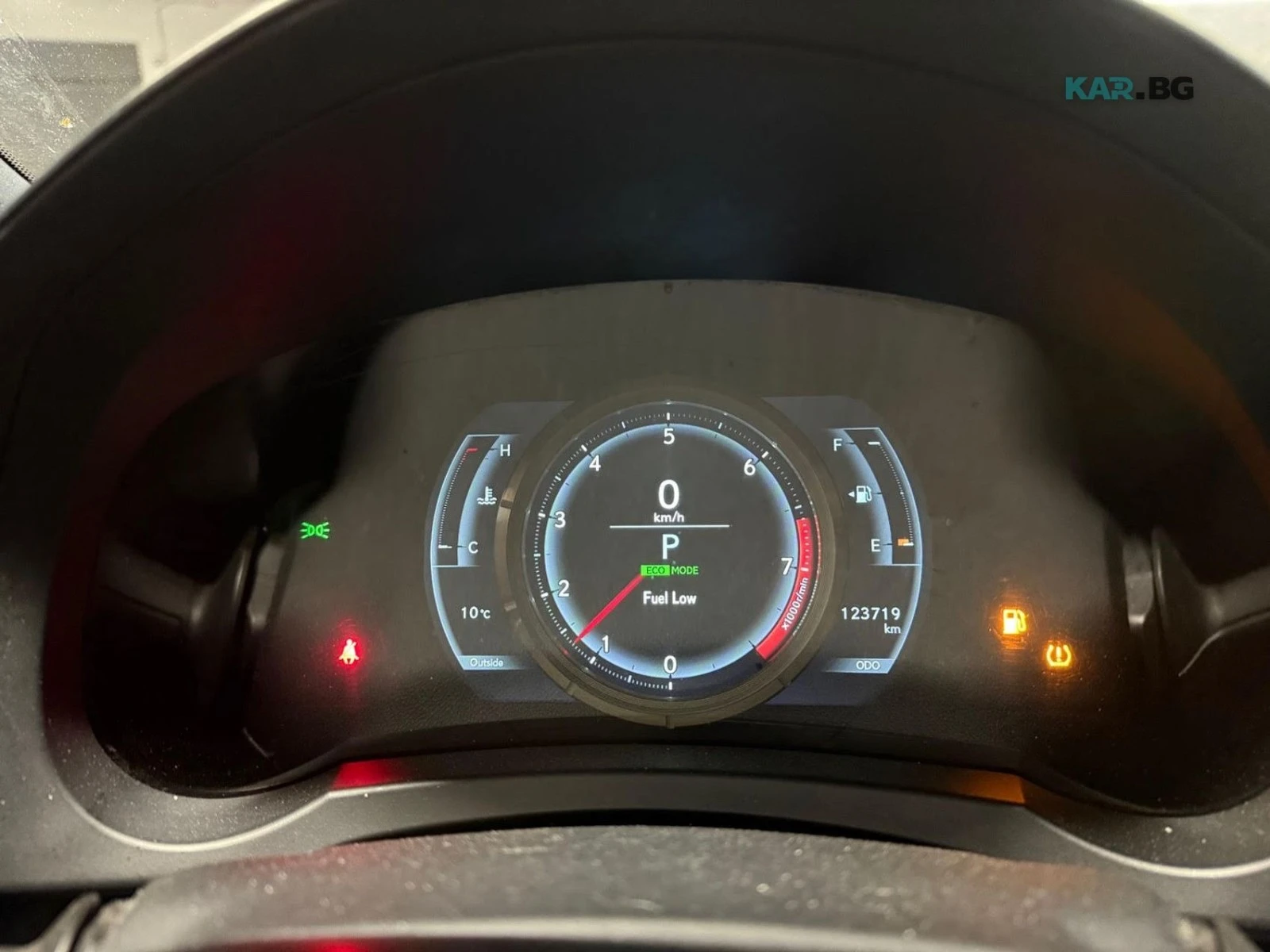 Lexus IS 300 F-Sport * АвтоКредит* (ЦЕНА ДО БГ), снимка 14 - Автомобили и джипове - 54881827