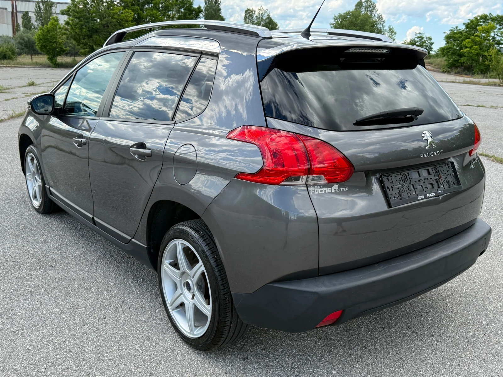 Peugeot 2008 1.6e-HDI, снимка 7 - Автомобили и джипове - 54916874