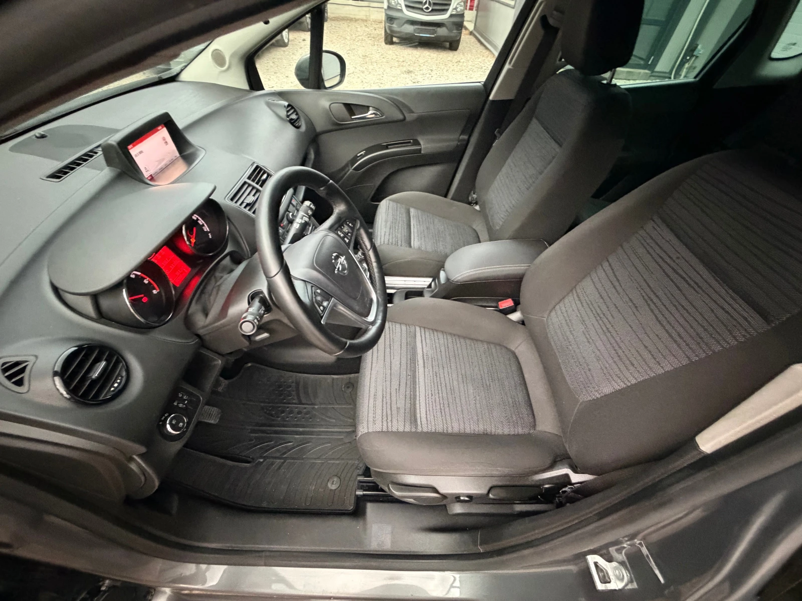 Opel Meriva 1.6DTI* FACE* TOP* 2016G, снимка 11 - Автомобили и джипове - 55127903