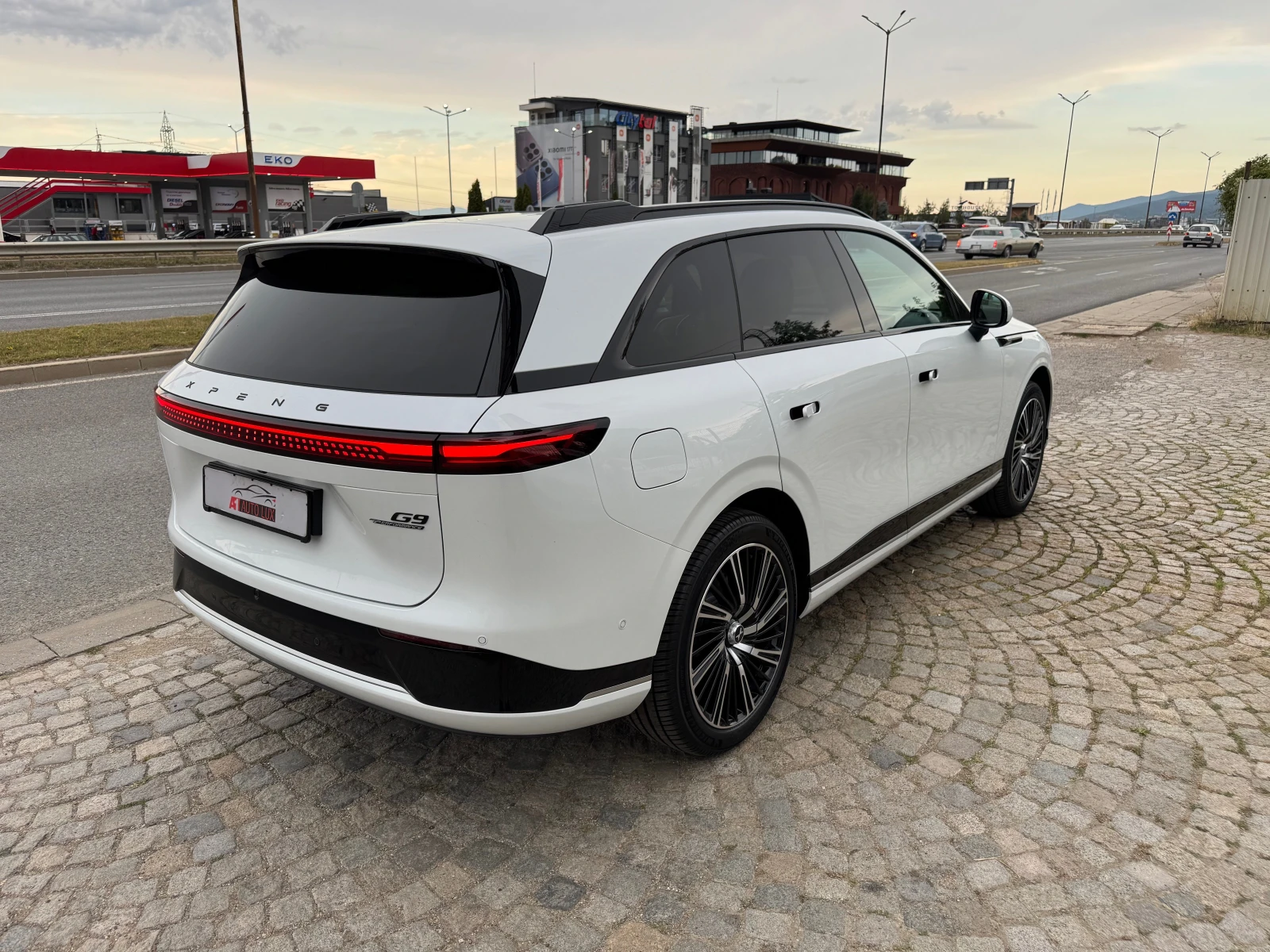 Xpeng G9 AWD Performace, снимка 7 - Автомобили и джипове - 55139002