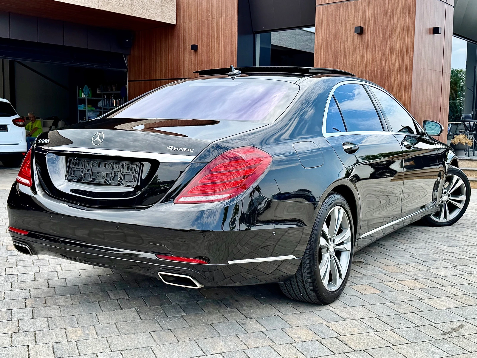 Mercedes-Benz S 500 4-Matic Long -3xTV-PANO#MASAJ#OBDUH#Cam360#KeyLess, снимка 2 - Автомобили и джипове - 55143242