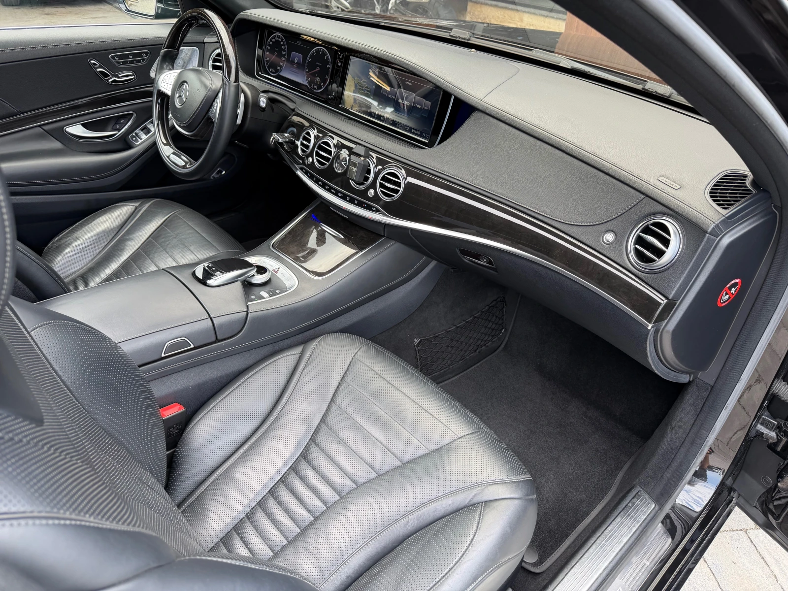 Mercedes-Benz S 500 4-Matic Long -3xTV-PANO#MASAJ#OBDUH#Cam360#KeyLess, снимка 10 - Автомобили и джипове - 55143242