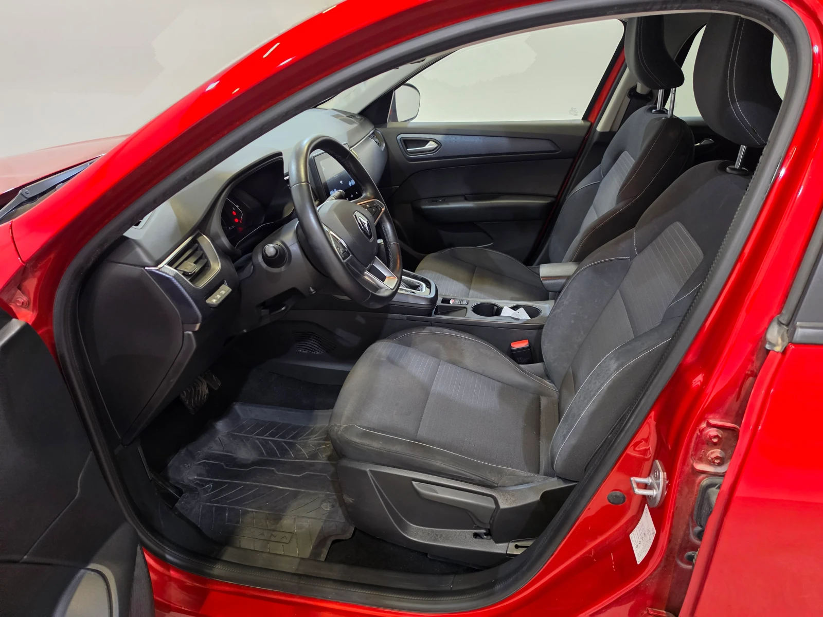 Renault Arkana  1.6 E-Tech Hybrid | Mobile.bg � ����������� 13