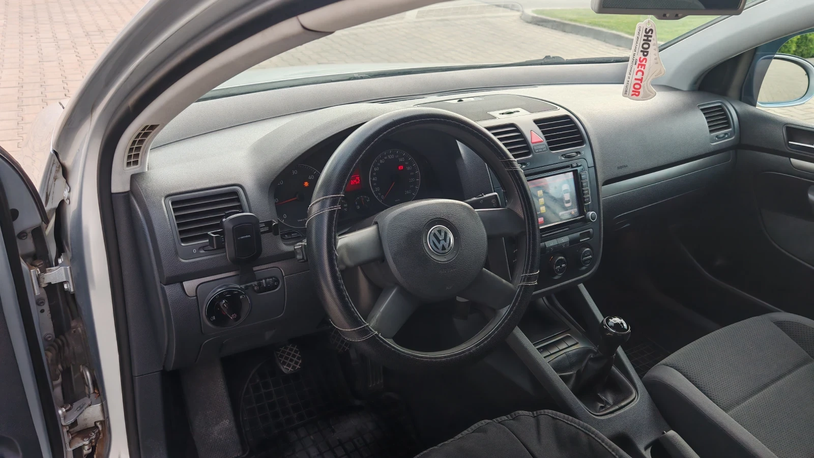 VW Golf 1.9tdi, снимка 6 - Автомобили и джипове - 55397356