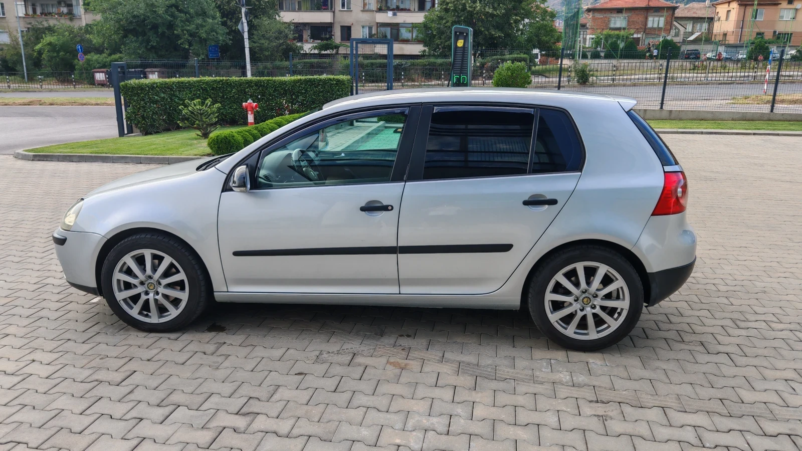 VW Golf 1.9tdi, снимка 7 - Автомобили и джипове - 55397356