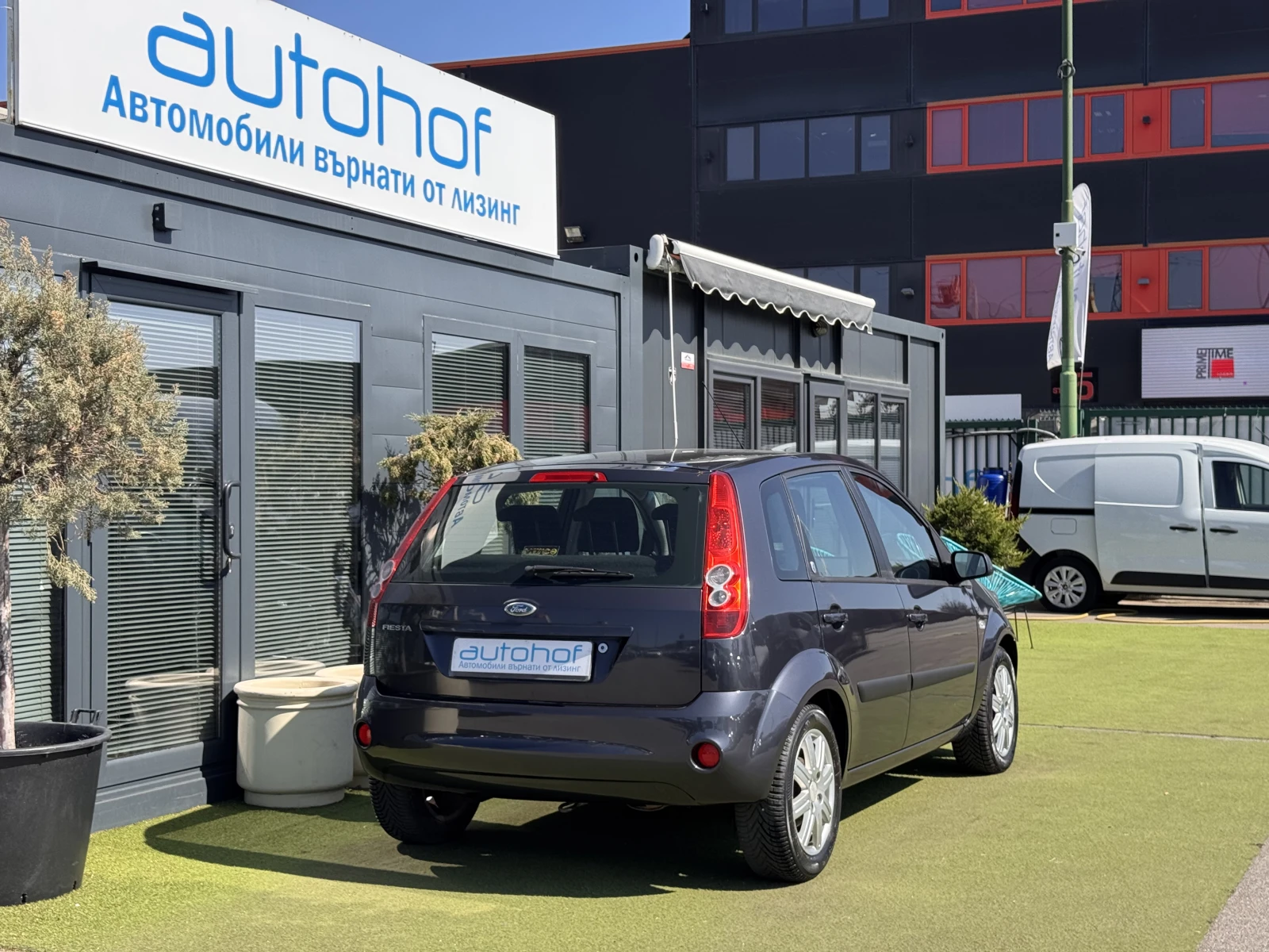 Ford Fiesta GHIA/1.4MPI/80K.C./4AT/������� �������� | Mobile.bg � ����������� 4