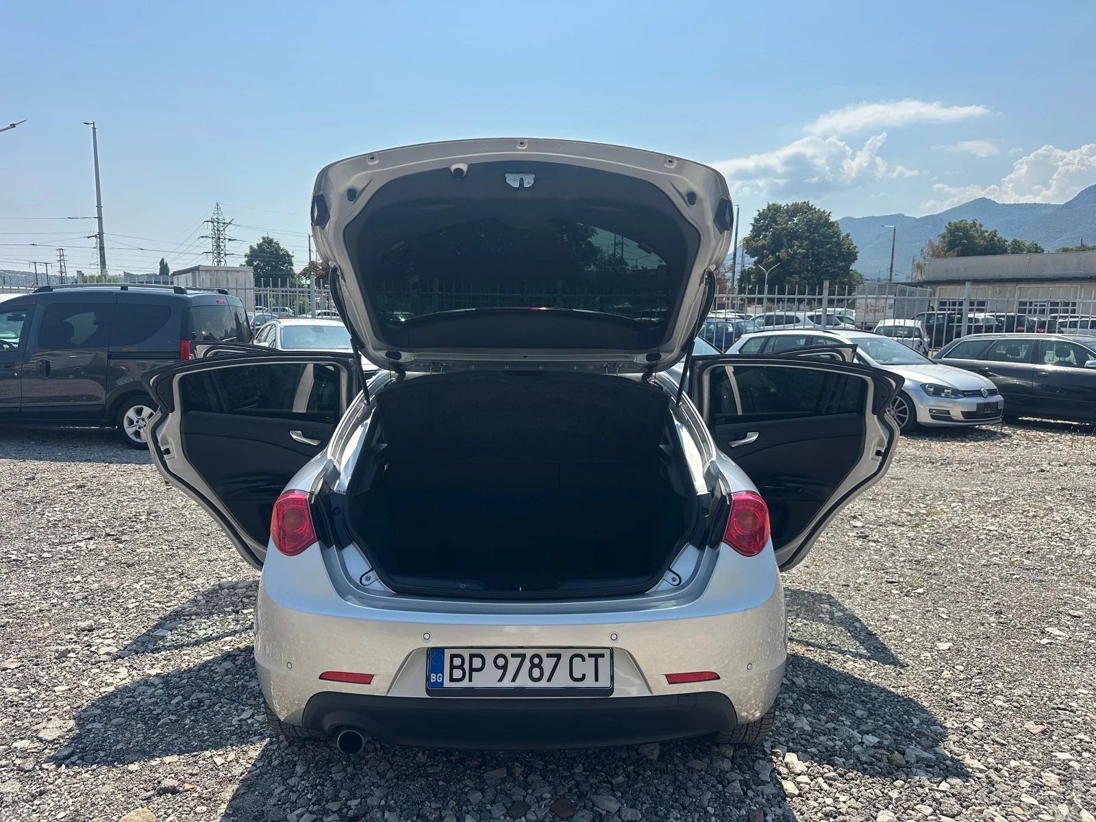 Alfa Romeo Giulietta 1, 6JTD 105kc ITALIA, снимка 14 - Автомобили и джипове - 55594905
