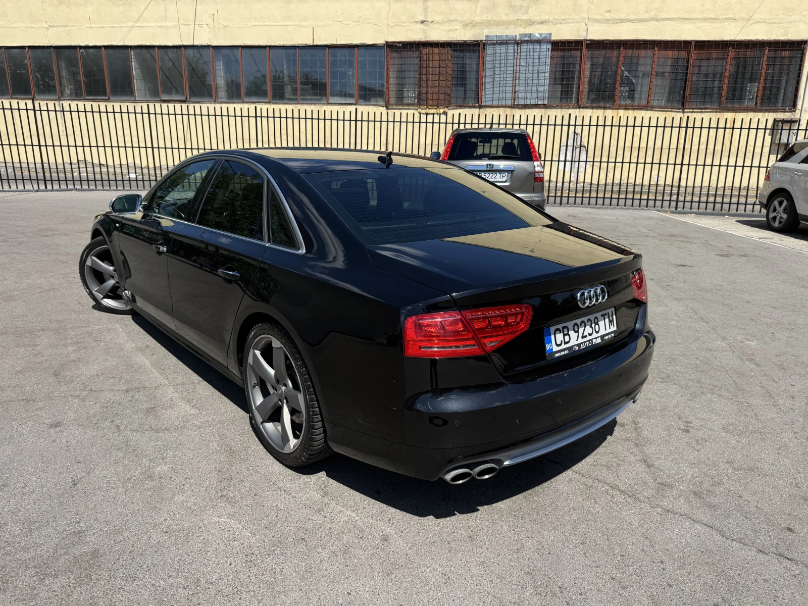 Audi S8, снимка 5 - Автомобили и джипове - 55710360